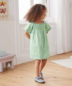Objednávejte dětské šaty výhodně online | TCHIBO