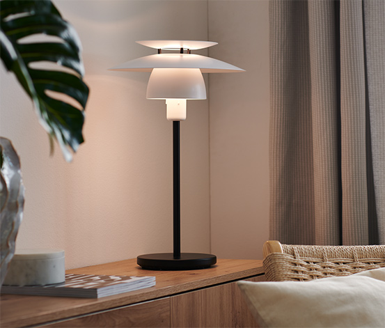 Kovová stolní lampa 640424 z e-shopu Tchibo.cz