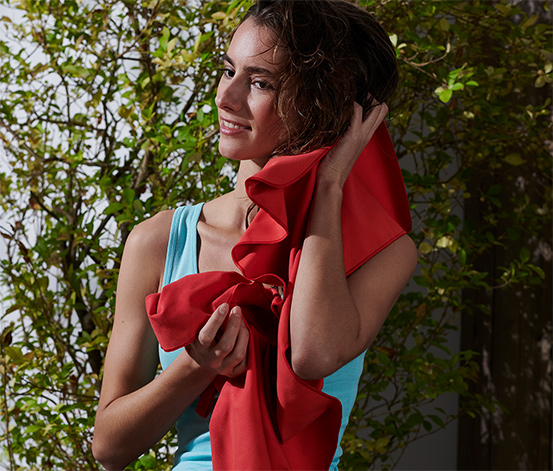 Outdoorový ručník, cca 50 x 100 cm, červený 632130 z e-shopu Tchibo.cz